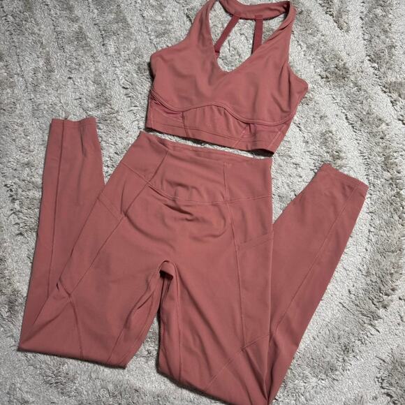 Gymshark x Whitney Simmons The Final Collection Athletic Set - Picture 2 of 8